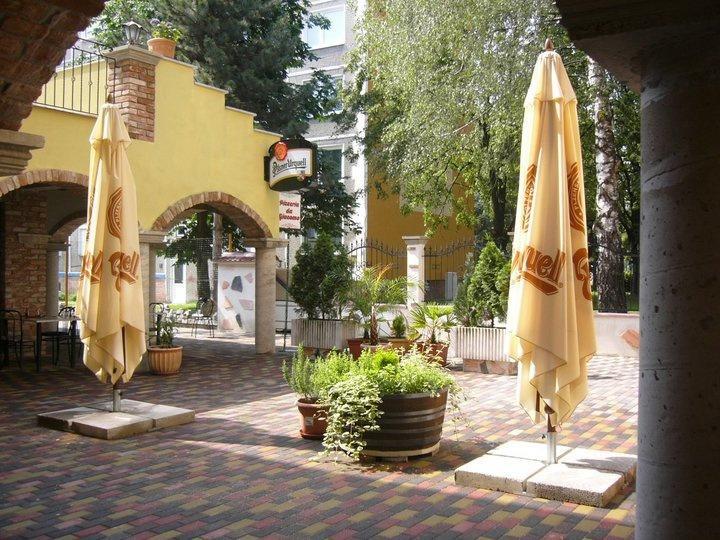 Trenčín 贾科莫旅馆酒店 外观 照片